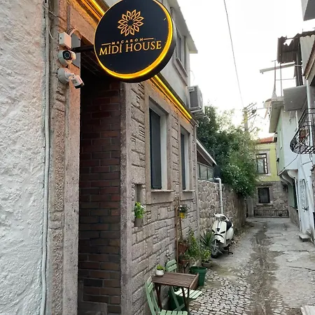 Habitación en casa particular Macaron Midi House