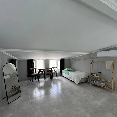 Habitación en casa particular Macaron Midi House Ayvalı